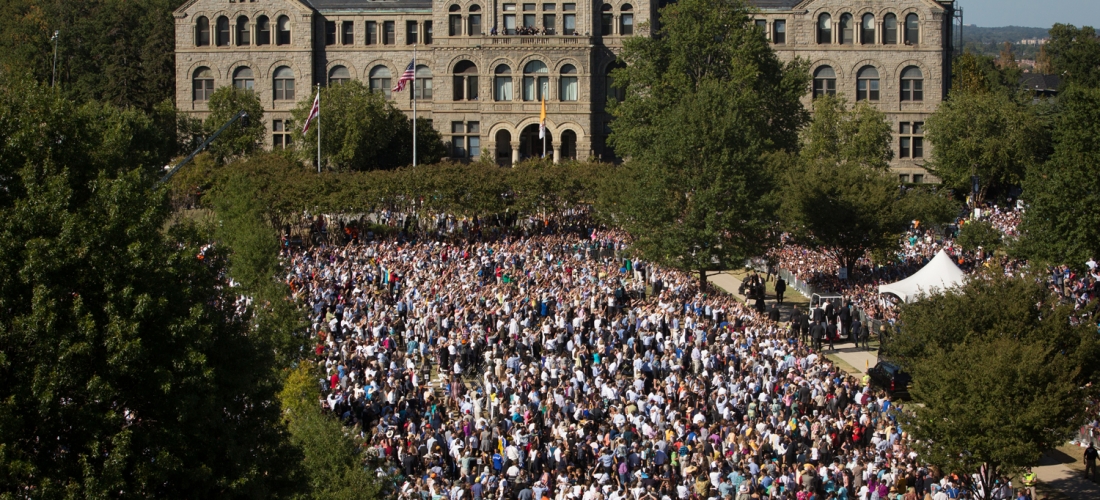 Crowd Greeting the Pope