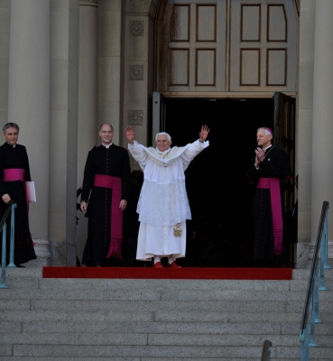 Pope Benedict XVI with Cardinal Donald Wuerl and Monsignor Walter Rossi, rector of the Basilica of the National Shrine of the Immaculate Conception