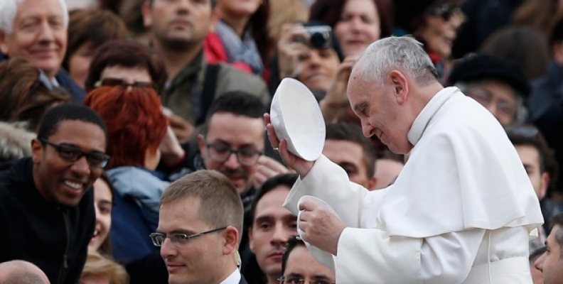 Students and Alumni Recall Encounters with Pope Francis Students and Alumni Recall Encounters with Pope Francis