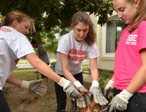 CUA Service Day Draws Hundreds