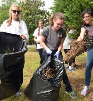 CUA students, faculty, staff, and alumni participated in “Serve with Francis Day” on Sunday, Sept. 13