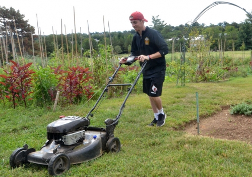 CUA students, faculty, staff, and alumni participated in “Serve with Francis Day” on Sunday, Sept. 13