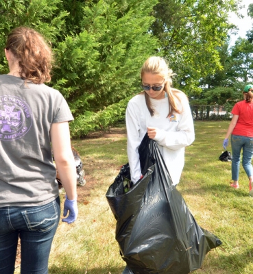 CUA students, faculty, staff, and alumni participated in “Serve with Francis Day” on Sunday, Sept. 13