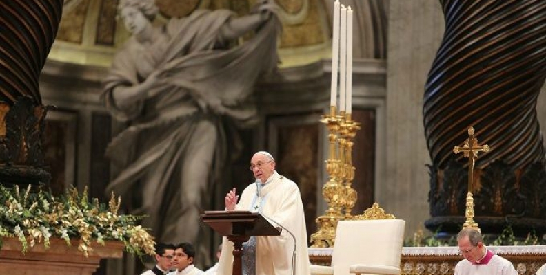 Greta Haussmann: Pope Urges Faithful to Pray and to Live Courageously Greta Haussmann: Pope Urges Faithful to Pray and to Live Courageously